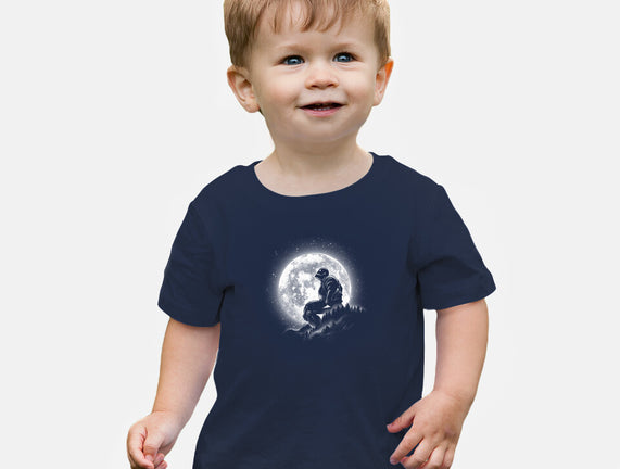A Moonlight Giant