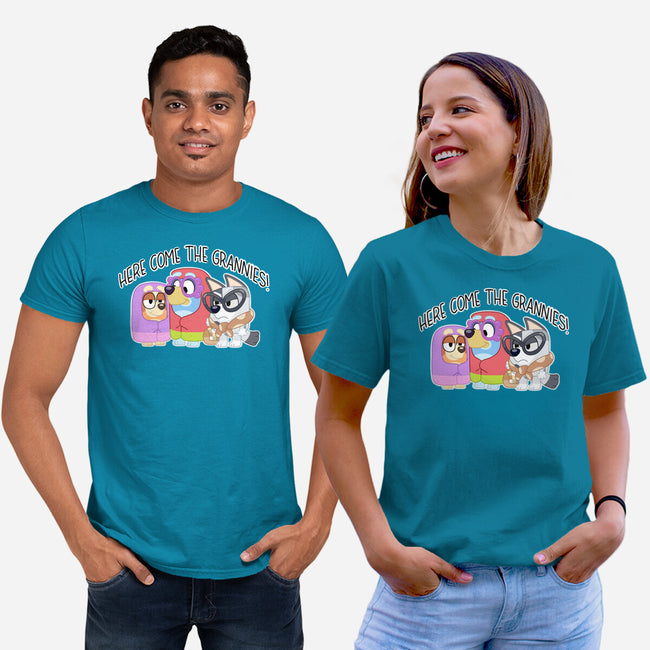 Here Come The Grannies-Unisex-Basic-Tee-Alexhefe