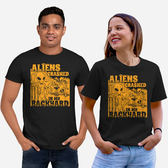 Aliens Crashed In My Backyard-Unisex-Basic-Tee-Boggs Nicolas