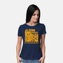 Aliens Crashed In My Backyard-Womens-Basic-Tee-Boggs Nicolas