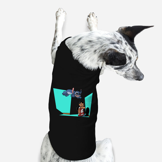 Alien And Girl-Dog-Basic-Pet Tank-zascanauta