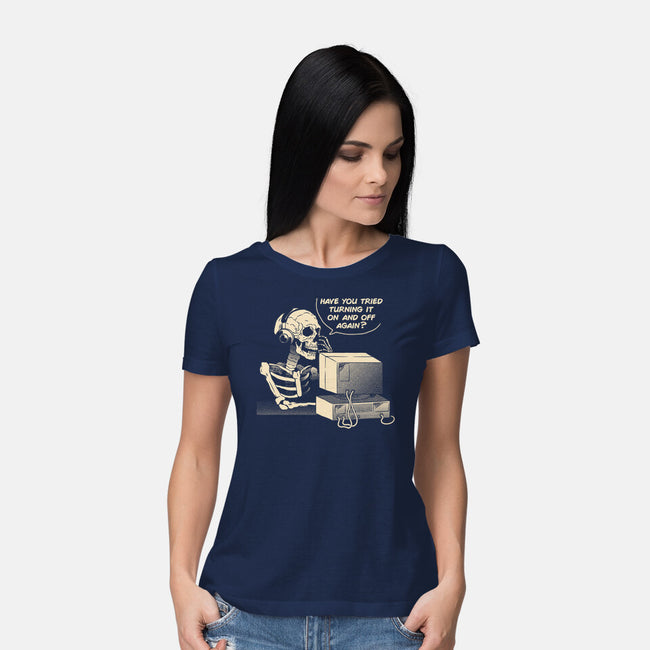 Skeleton IT Support-Womens-Basic-Tee-tobefonseca