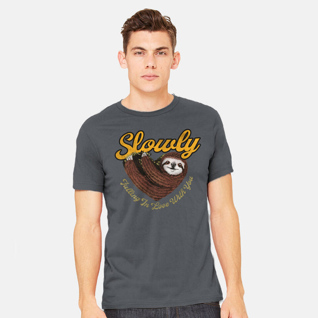 Slowly In Love Sloth-Mens-Heavyweight-Tee-dandingeroz