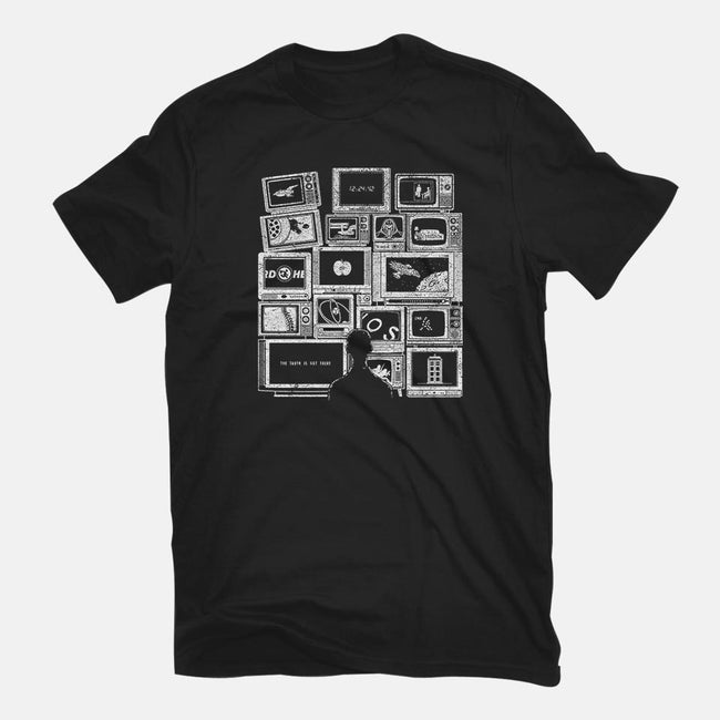 TV Addict-mens basic tee-boostr29